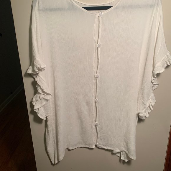 White Flutter Sleeve Blouse - Picture 3 of 6